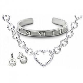 Valentine’s-Day-Gift-Jewellery