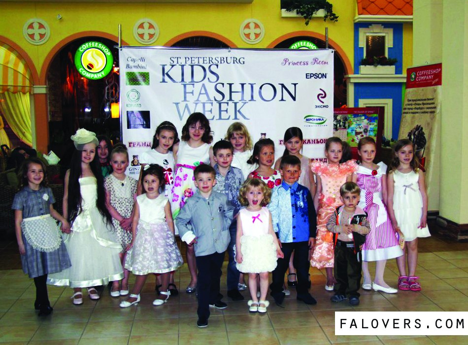 Kids Fashion Week junue modeli