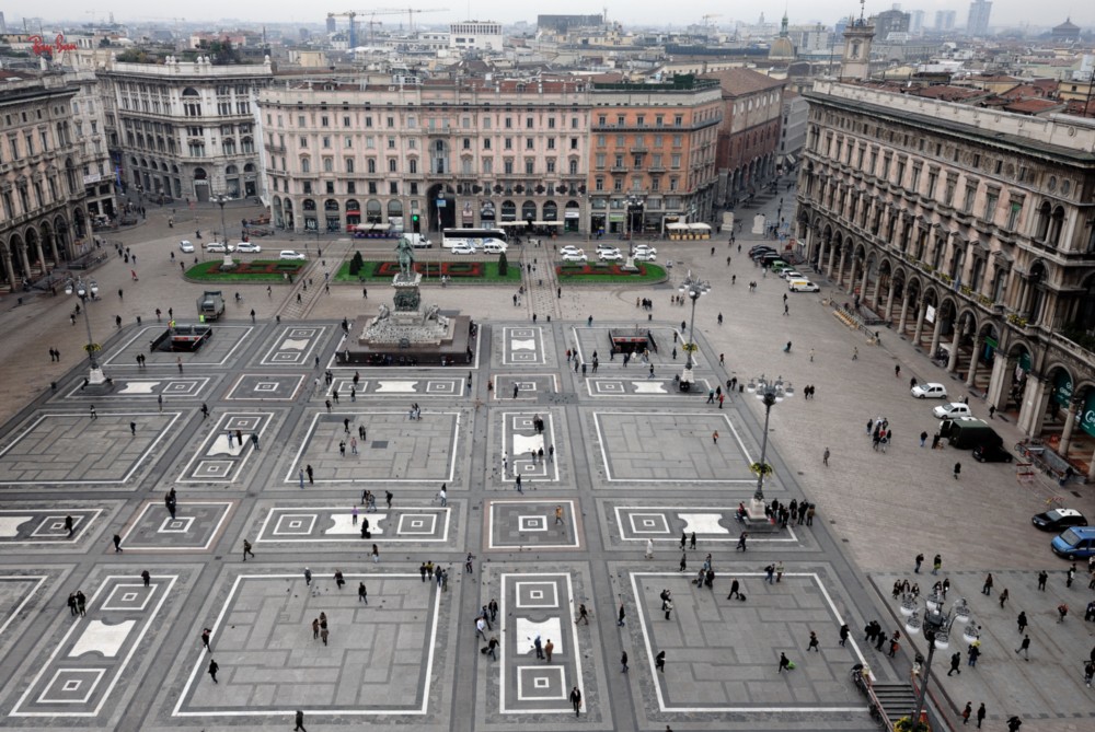 Piazza milano