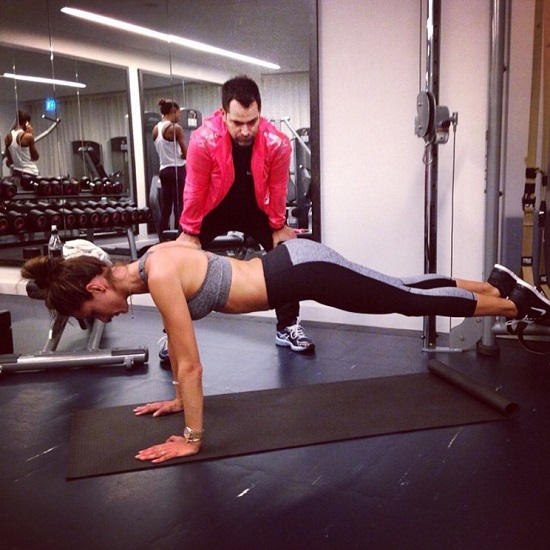 Alessandra Ambrosio in gym