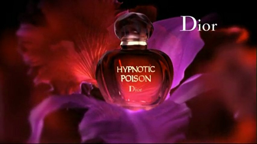 Включи гипнотик. Духи Dior фиолетовые. Моника Белуччи в рекламе парфюма Hypnotic Poison. Духи соблазн фиолетовая. Духи OIKR Posion.